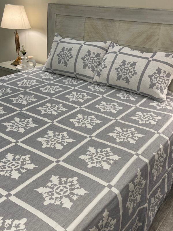 Snowflake Matelassé